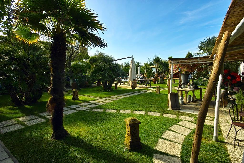 Hotel Atlantic Marina di Carrara Kültér fotó