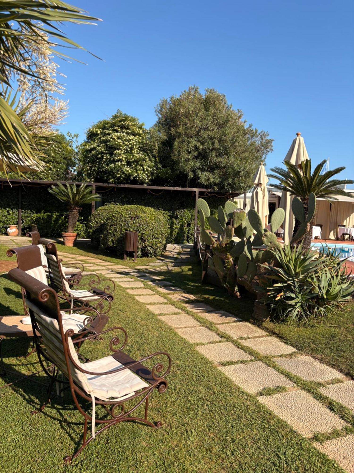 Hotel Atlantic Marina di Carrara Kültér fotó