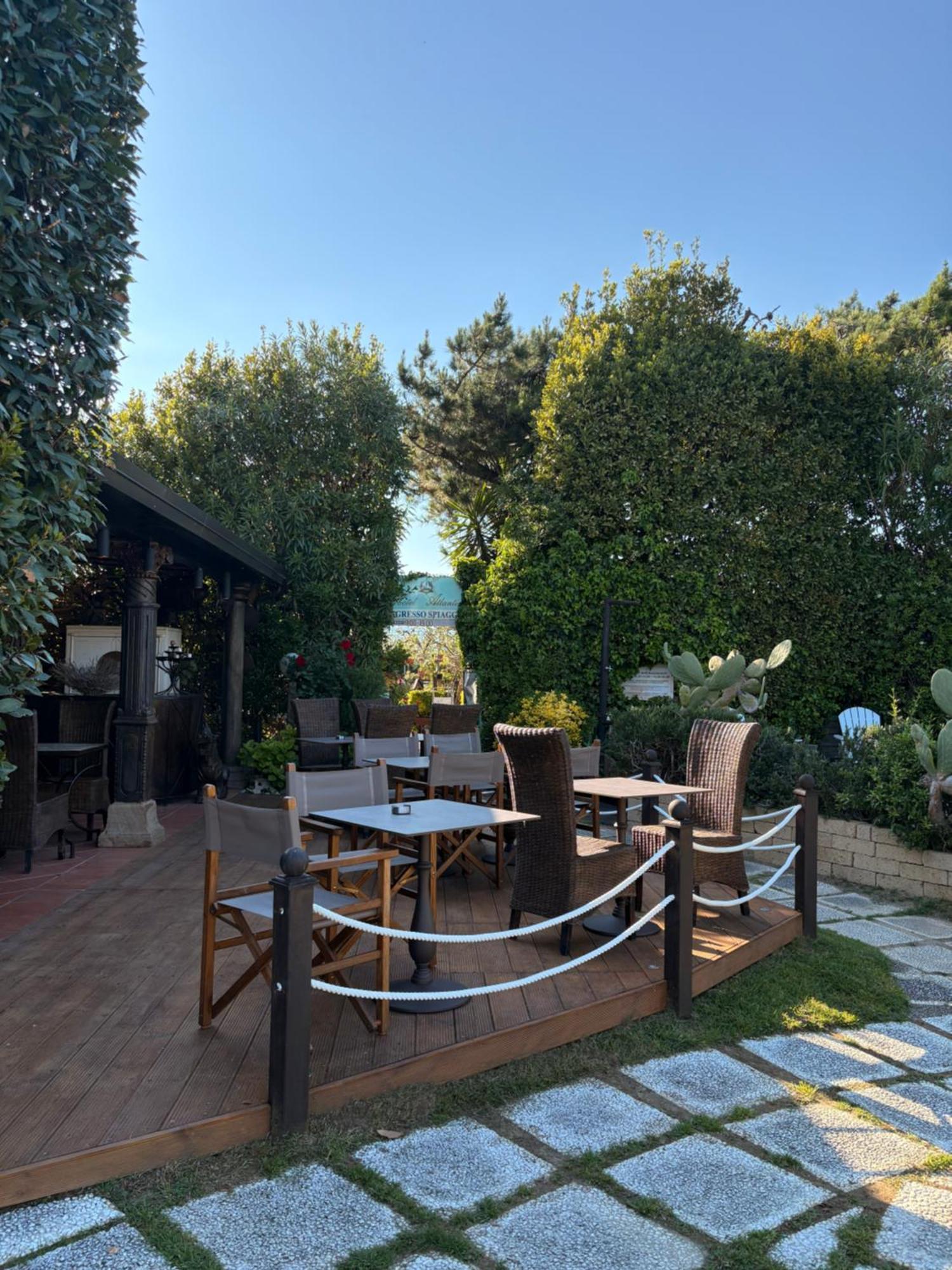 Hotel Atlantic Marina di Carrara Kültér fotó