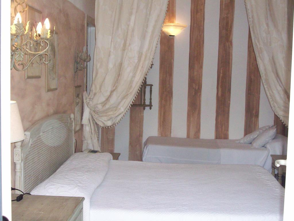 Hotel Atlantic Marina di Carrara Szoba fotó