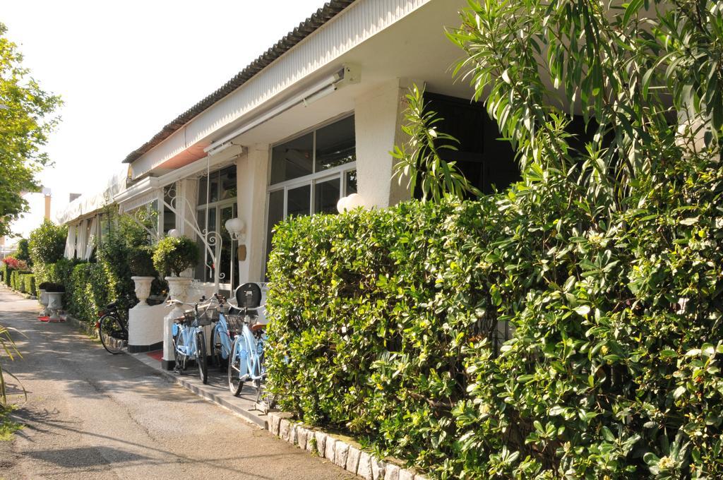 Hotel Atlantic Marina di Carrara Kültér fotó