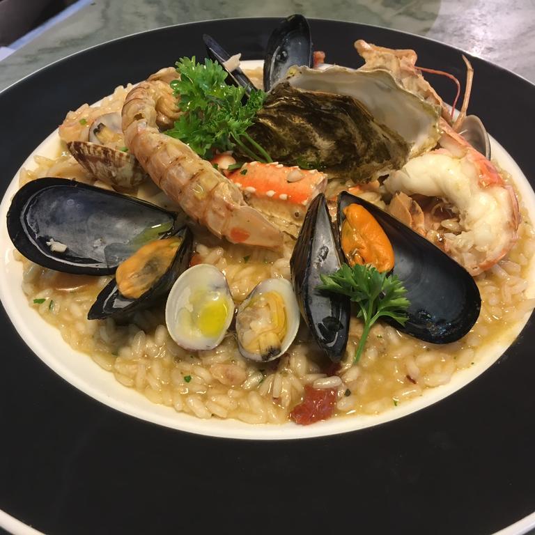 Hotel Atlantic Marina di Carrara Kültér fotó